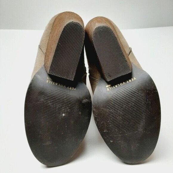 VERY VOLATILE Los Angeles Suede Bootie Block Heel Beige Sz 6 - Picture 15 of 16